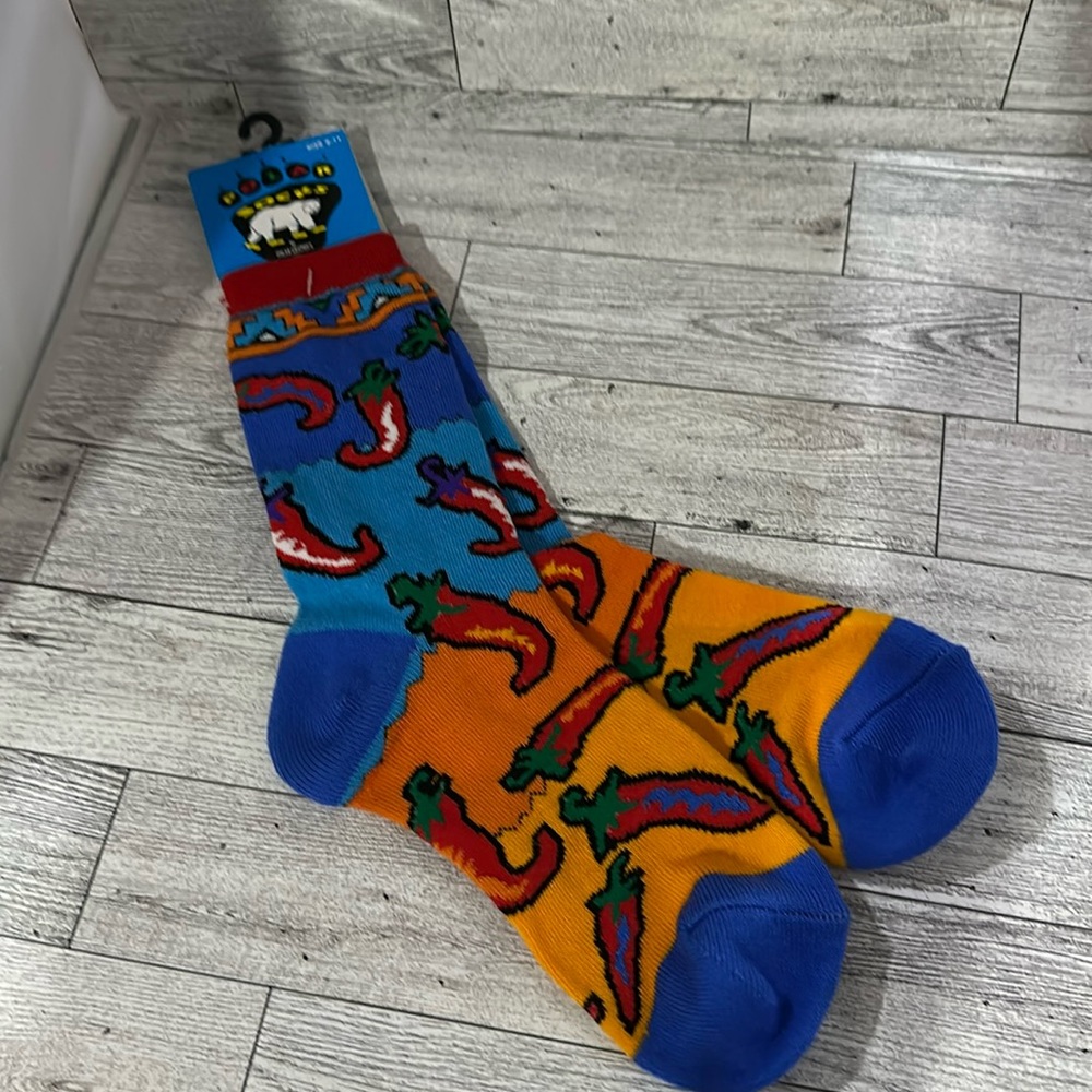 Polar graphics socks chili peppers new